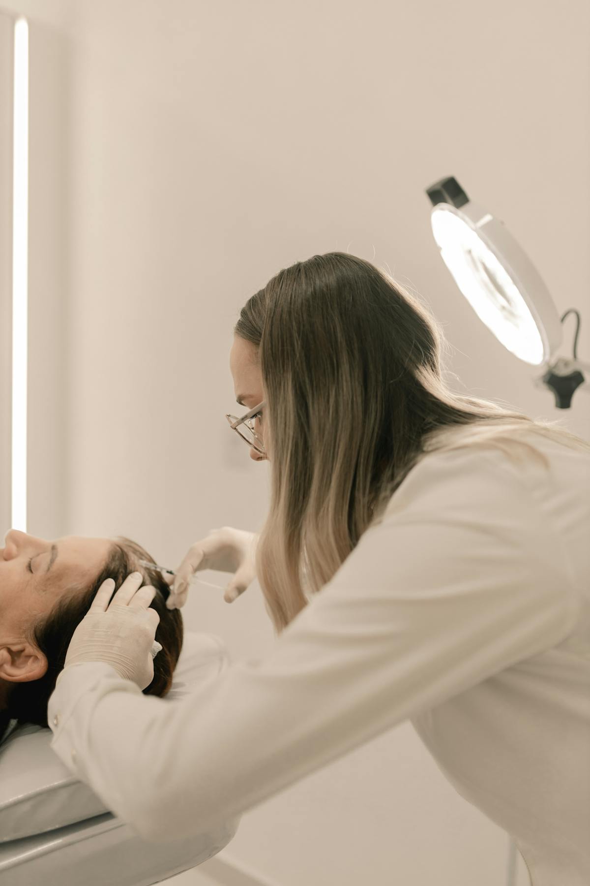 A confident individual with a perfectly restored hairline, showcasing the transformative power of scalp micro-pigmentation